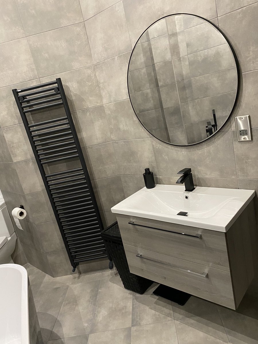 Bye bye avocado bath suite 