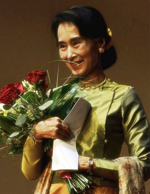 အ​ေမက်န္​းမာပါ​ေစ