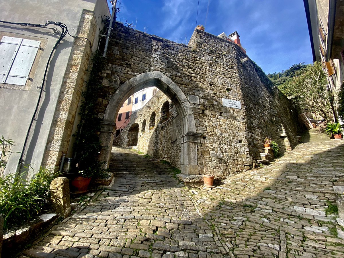 ChristosHamawi's tweet photo. #Istria #Croatia #Vižinada #Motovun #Adriatic #Medieval #Europe ©️2021 https://t.co/OkuvdGQkbY https://t.co/behNS7i2oV