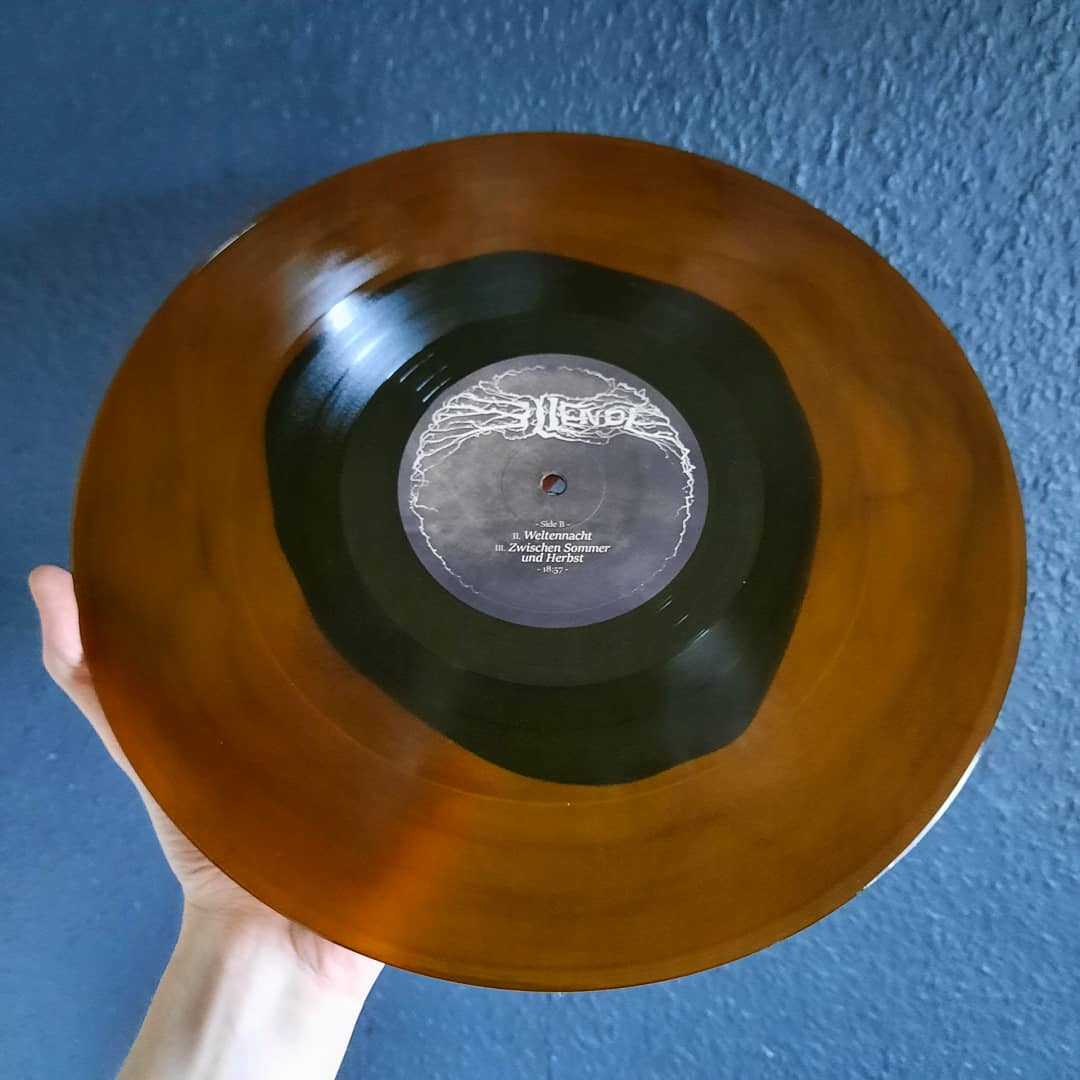 thetrueMeduson's tweet photo. #medusonsvinylcollection
ELLENDE - Triebe
One of my favourite bands out there with a fantastic new release! 🖤
#ellende #triebe #weltennacht #blackmetal #postblackmetal #atmosphericblackmetal #aoprecords #vinyl https://t.co/dEAKCUvsvk