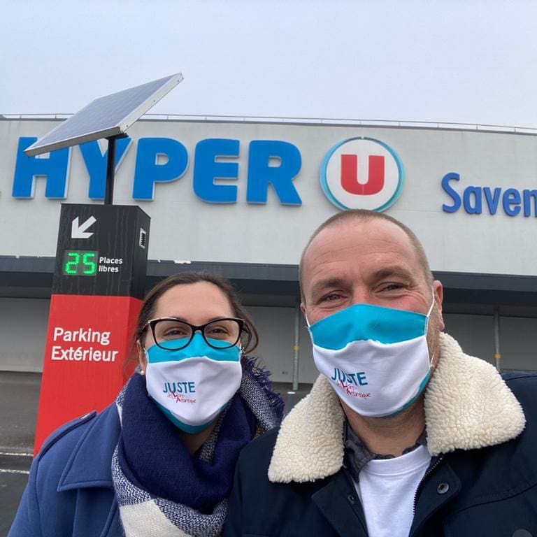 JusteDeLA's tweet photo. Nos agris ambassadeurs #JustedeLA #LoireAtlantique sont en place 🤗🤗🤗
Ils vous attendent !!!

▶️ Hyper U SAVENAY 
▶️ Super U Machecoul 
▶️ HYPER U Chateaubriant https://t.co/xOnIAyT0ZQ