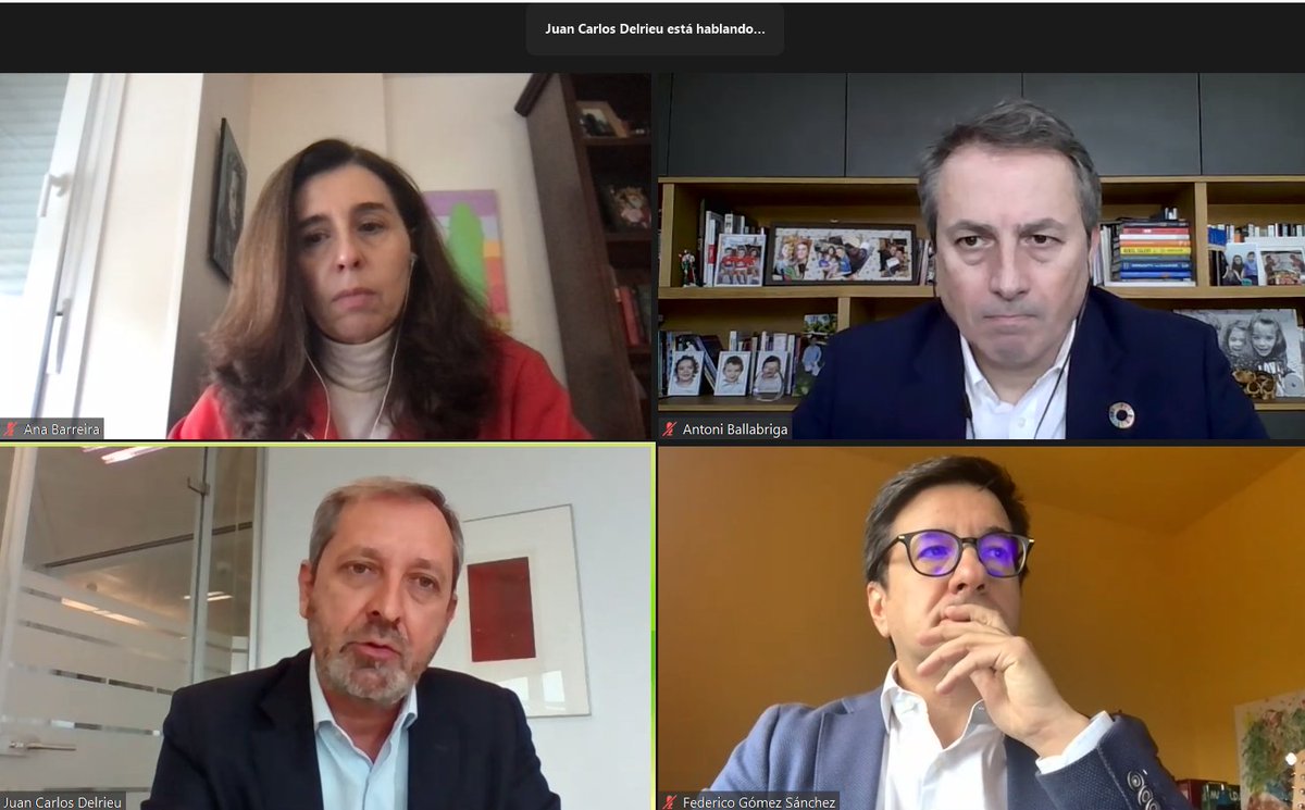 Nuestro director <a href="/JuanCDelrieu/">Juan Carlos Delrieu</a> en el webinar #HaciaUnaBancaVerde: el Acuerdo de Acción contra el Clima firmado por la banca supone acompañar al cliente en su transición hacia una economía baja en carbono y divulgar con transparencia los objetivos climáticos.