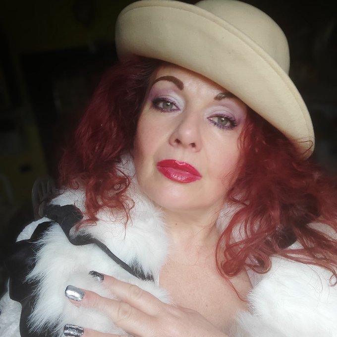 Ah dimenticavo non perdetevi https://t.co/mdkbncBiPS . Vi mando tantissimi baci https://t.co/5yaRSb5<a href="/tag/model"class="tags"><span>#model</span></a><a href="/tag/actress"class="tags"><span>#actress</span></a><a href="/tag/sexy"class="tags"><span>#sexy</span></a><a href="/tag/film"class="tags"><span>#film</span></a><a href="/tag/star"class="tags"><span>#star</span></a><a href="/tag/artist"class="tags"><span>#artist</span></a><a href="/tag/hard"class="tags"><span>#hard</span></a>