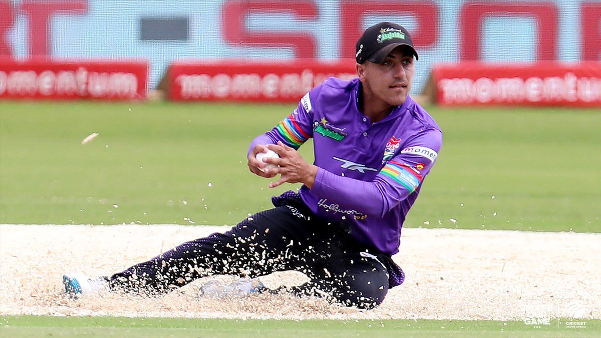 ProteasMenCSA's tweet image. #MODC Final 
  
🦁 Dominic Hendricks (3*) and Nicky van den Bergh (0*)
🐬 Ethan Bosch (2/24) and Prenelan Subrayen (1/7)
Score: 5️⃣6️⃣ / 3️⃣
Overs: 1️⃣6️⃣
Run Rate: 3️⃣.5️⃣0️⃣

📺 Watch the match live on SuperSport
📝 Ball by Ball: bit.ly/2LmyVJd

#SeeUsOnThePitch
@Momentum_za