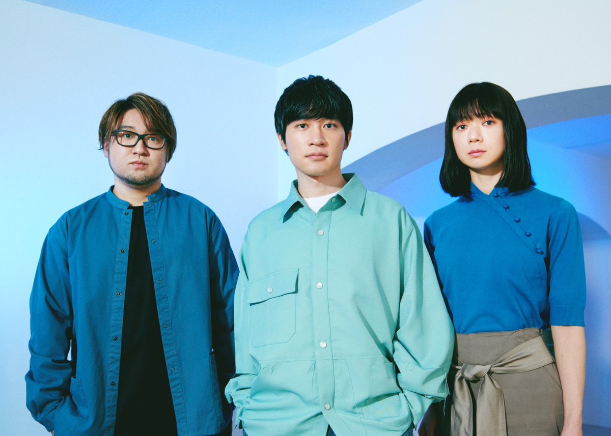 Asuka Baseballbear ベボベのアー写アートディレクションやりました 堂々とクリアな青 時代のよくわからない部屋も気に入っています Ad脇田あすか Cozfish Phアキタカオリ Asuka Baseballbear ベボベのアー写アートディレクションやりました 堂々とクリアな青 時代のよくわからない部屋も気に入っています Ad脇田あすか Cozfish Phアキタカオリ