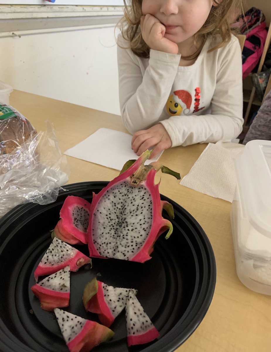 Jackieinwd's tweet photo. We had many brave ‘dragons’ trying their first dragon fruits! ❤️ #ilikeit #ineverhaditbefore #imgoingtomakeafirebreath #nspreprimary #snacktime #introducingnew #curiouschildren https://t.co/HzSJ8QL8DT