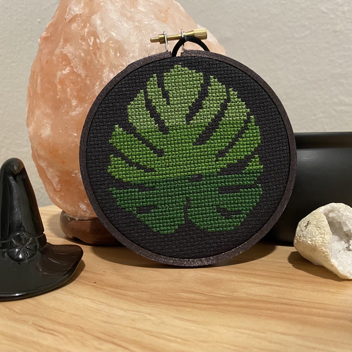 newleafmi's tweet image. I think the gray hoop might be my favorite 🤍

All three are available in my Etsy shop 🖤