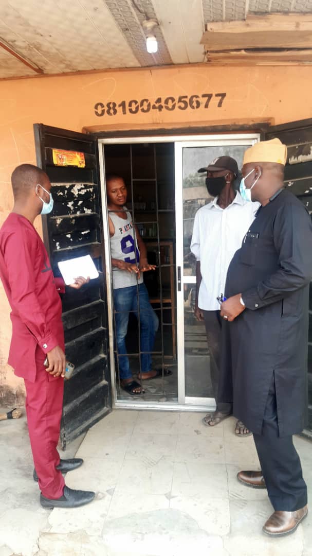 AfenetNigeria's tweet photo. Dr Abba Shehu and @AfenetNigeria staff on routine immunization supportive supervision to Kogi/Oyo states. the US CDC Global Immunization Division provides support to Nigeria Field Epidemiology and Laboratory Training Program (NFELTP) residents, with implementation by AFENET. https://t.co/aDzcOq0oNV