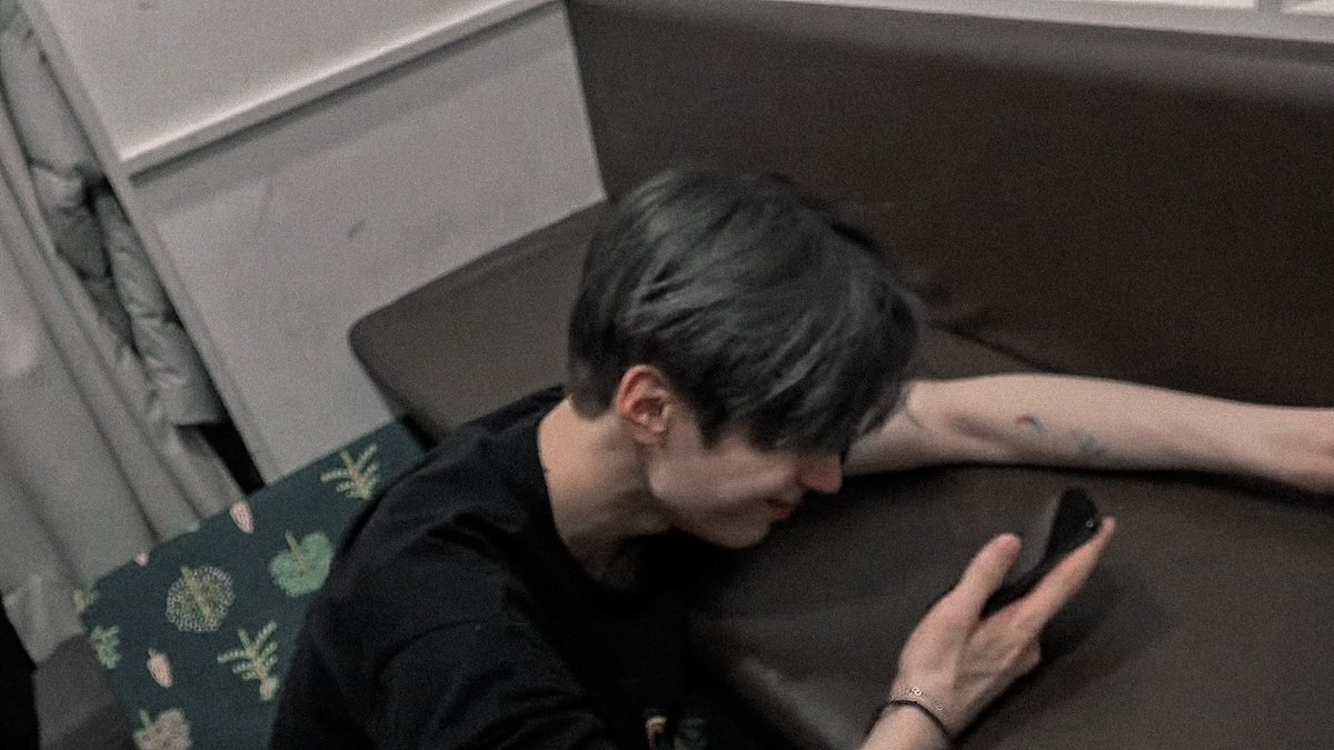 honeyhsw's tweet photo. เหมือนคนเพิ่งตื่นขึ้นมาละหล่อเลยอะ โคตรโกง https://t.co/LxJHlXpPqH