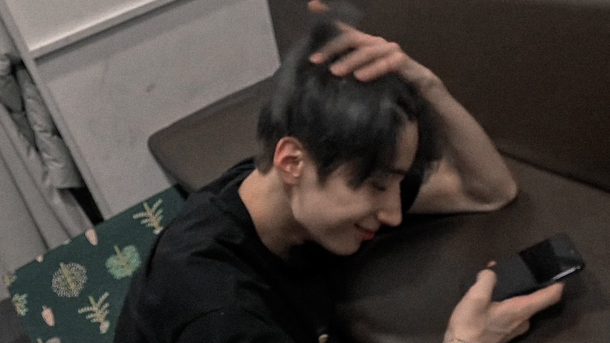 honeyhsw's tweet photo. เหมือนคนเพิ่งตื่นขึ้นมาละหล่อเลยอะ โคตรโกง https://t.co/LxJHlXpPqH