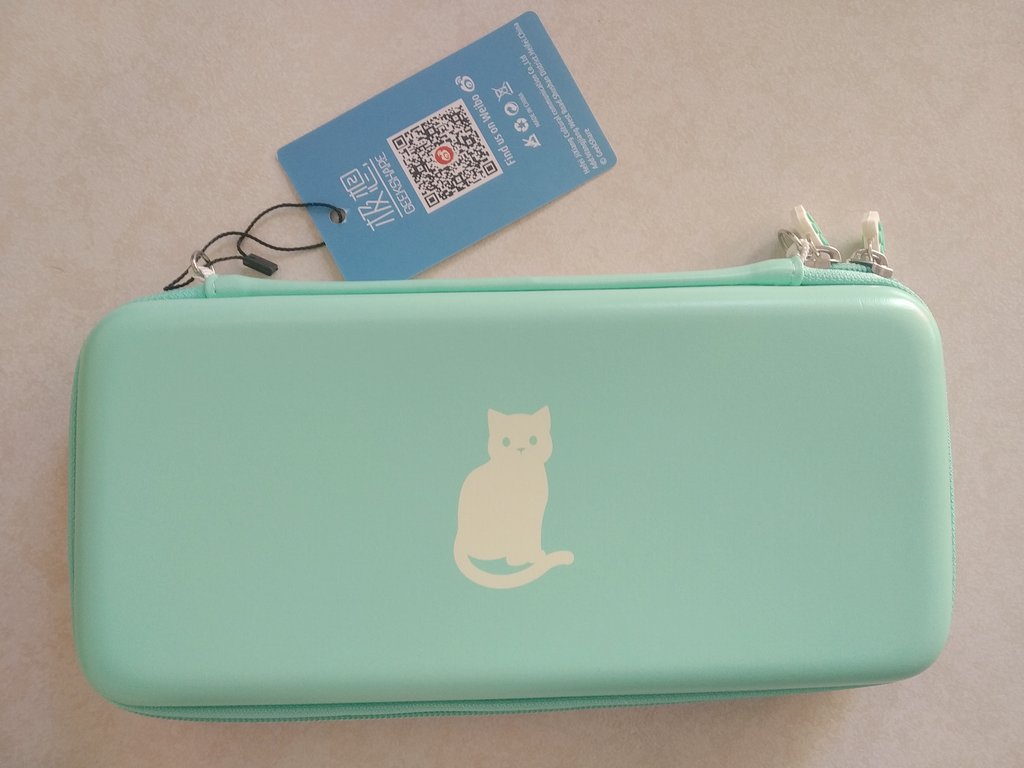 clara_peach's tweet photo. como ya os comenté me compre una funda para la switch en aliexpress y ya me ha llegado!! super buena calidad, buen acabado y preciosa 😽💘 (y no huele mal que yo a eso le doy mucha importancia) https://t.co/mflU7opyGA
