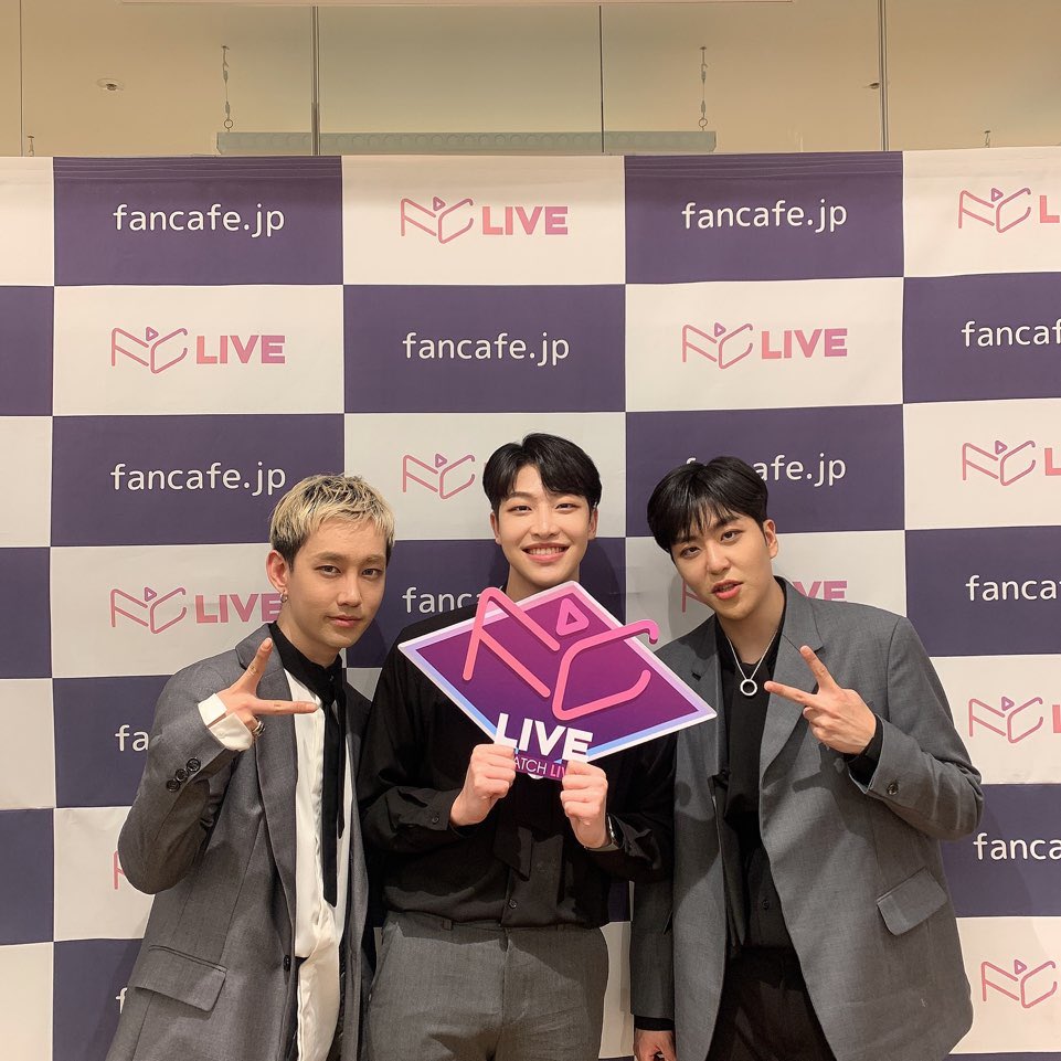 FCLIVE_official's tweet photo. #FCLIVE

\🎫発売中❣️/
💫#KPOP ボーカルグループ💫
*************
#CLASSMATE 2021 Daily Live

2月6日(土)21:00から❣️
🖥#FCLIVE にて開催🥰
#オンラインライブ 後にはサイン会もあります✨
⬇️チケットご予約はこちら⬇️
https://t.co/RMUFUWHUAg

@3classmate #클래스메이트 https://t.co/u9XBt7ZdWU