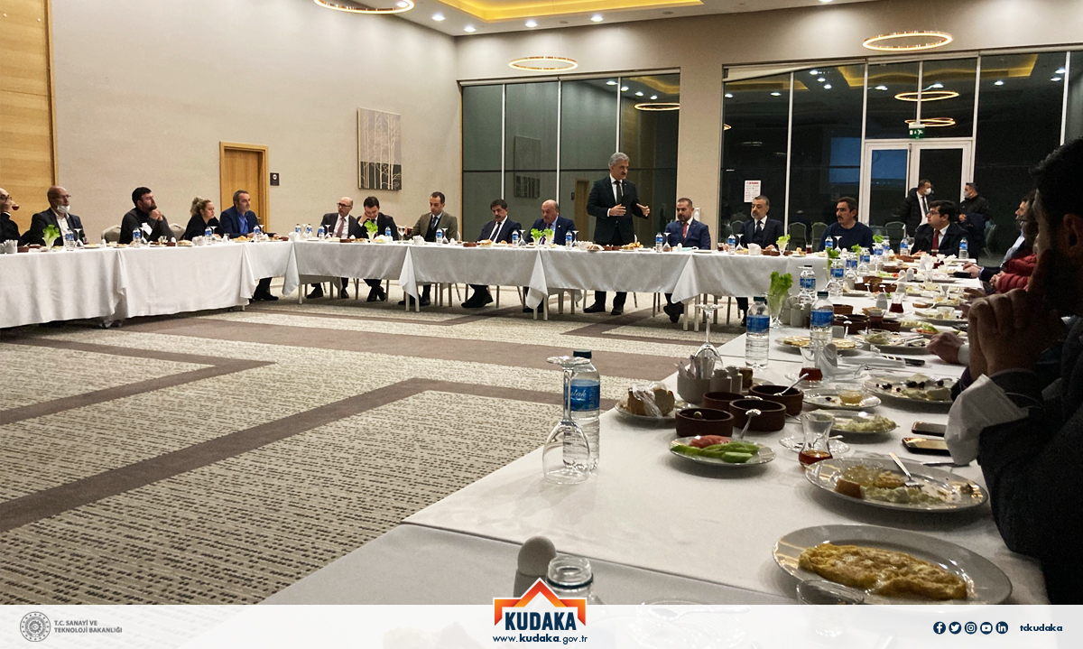 tckudaka's tweet photo. Erzincan Valiliği himayesinde, İl Kültür ve Turizm Müdürlüğü’nün katkılarıyla KUDAKA tarafından TÜRSAB üyesi Ankara seyahat acentelerine yönelik turizm tanıtım etkinliği düzenlendi.

Detaylar için: https://t.co/uCVC2lQWKp

@TCSanayi
@KalkinmaAjansGM
@ervalilik https://t.co/TsvxCdgK97