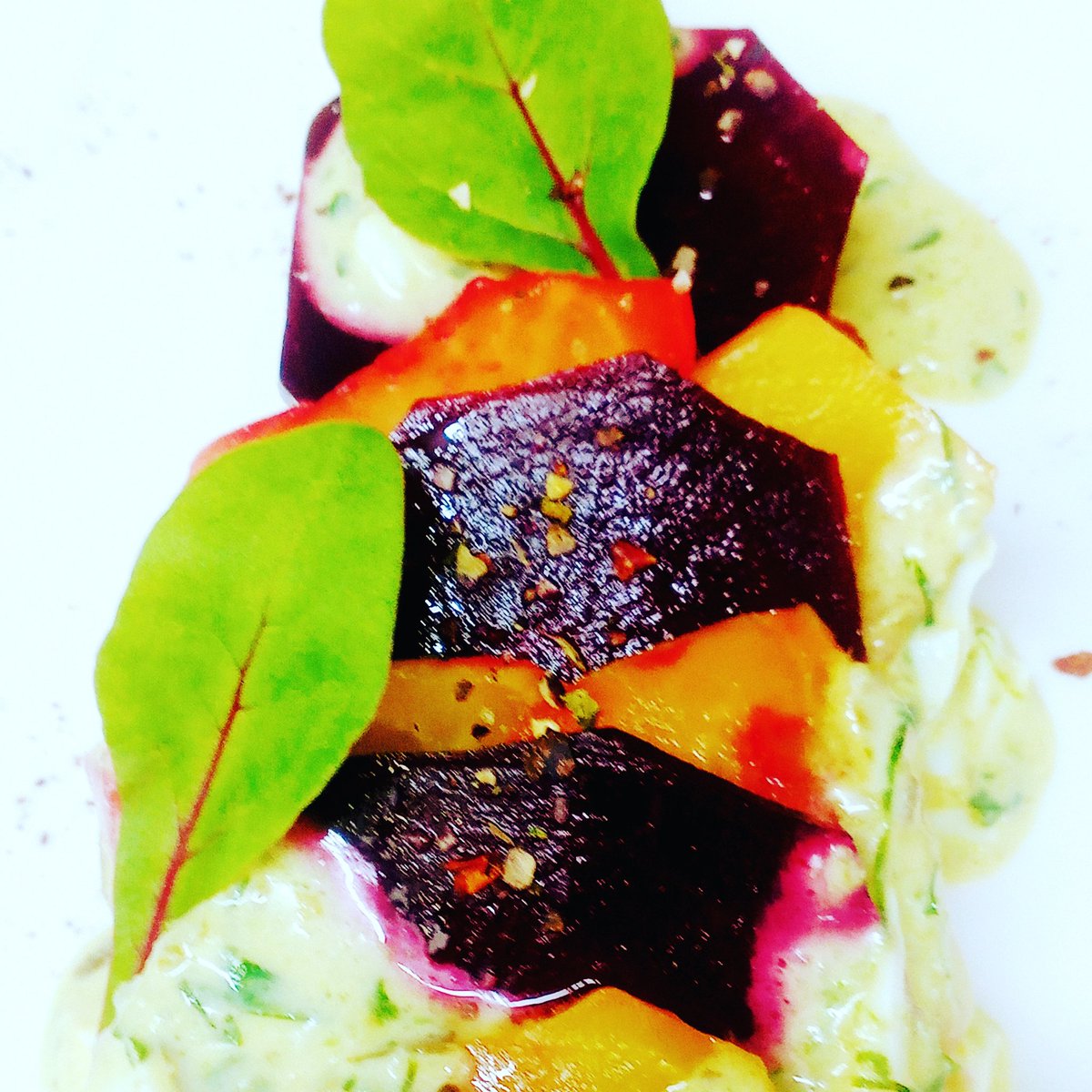 Veggie Summit: Bunte Bete - Alles lecker! Na wie wäre es mal damit 😋 namnamstyle.com/2021/02/bunte-…