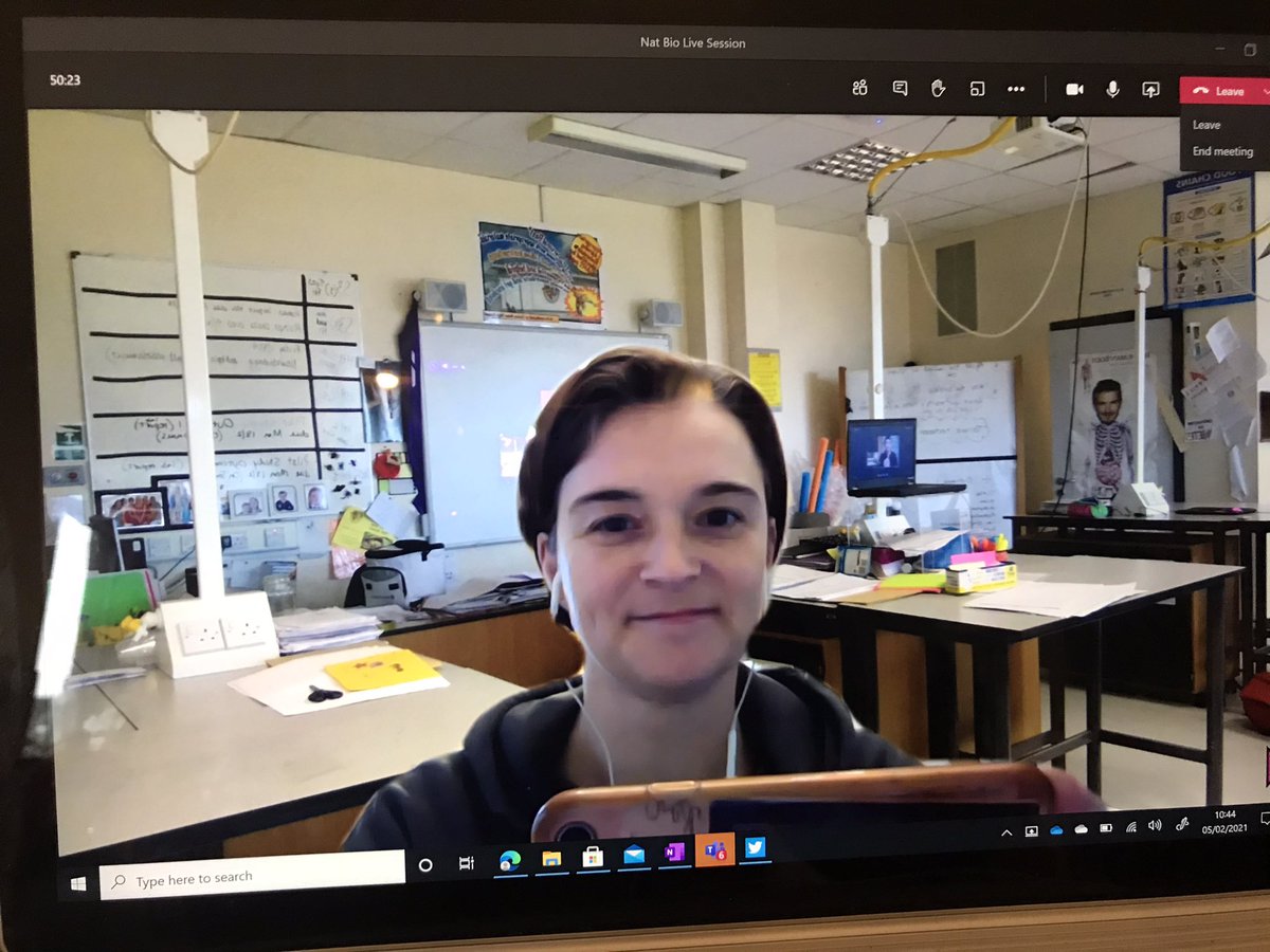 Sfm36's tweet photo. Fab session with the National class today. Mainly in the chat panel but managed to get some 3D models on the go with @MergeVR @Lifeliqe Eye spy game (bonus if you know the shape) and I used my classroom image background to make them feel ‘at home’ in school. #TeamMIEEScotland https://t.co/uXzXV3rCKx