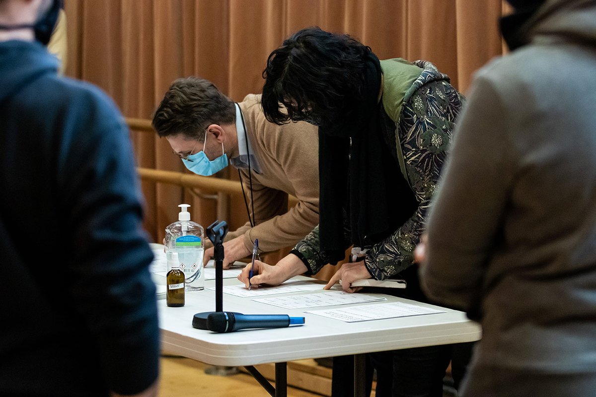 Le Gymnase CDCN (@legymnasecdcn) on Twitter photo Mercredi avait lieu à l' <a href="/operalille/">Opéra de Lille</a>, devant la presse et tous les membres, la signature de la charte du Cercle Culture et Développement Durable. Une nouvelle étape dans notre ambition d'améliorer et de renforcer les pratiques de #DeveloppementDurable ! (photos : JB Cagny) Mercredi avait lieu à l' <a href="/operalille/">Opéra de Lille</a>, devant la presse et tous les membres, la signature de la charte du Cercle Culture et Développement Durable. Une nouvelle étape dans notre ambition d'améliorer et de renforcer les pratiques de #DeveloppementDurable ! (photos : JB Cagny)