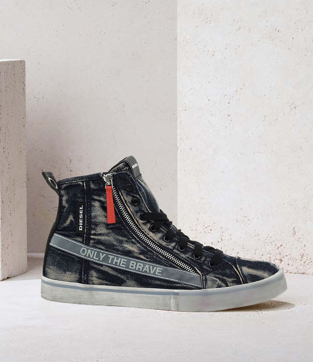LibMidlandsMall's tweet photo. LEVEL UP π₯
Shop the full Diesel range instore or online at #JustJaps. https://t.co/SeZOxDdqoh