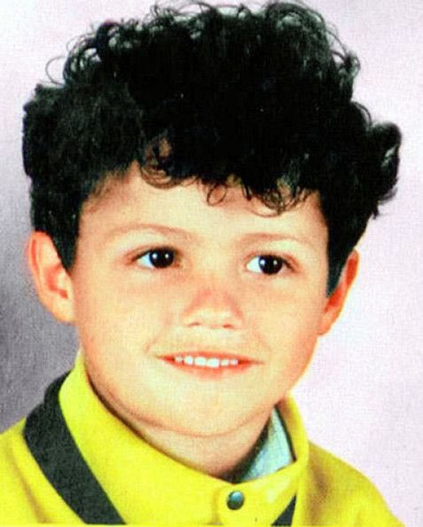   - La première expérience de Ronaldo dans le football se lie avec le CF Andorinha, à partir de ses 7 ans. Petit club régional de Madère, le jeune Cristiano y tape ses premiers ballons alors que son père est intendant dans le club.