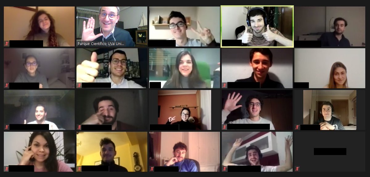 PC_UVa's tweet photo. Los 35 #explorers de la @UVa_es han tenido esta semana su segunda sesión de trabajo y por su posado-robado, parece que su trabajo en el 'Tablero Research' ha sido un éxito 😃 https://t.co/OtNCrCYA65