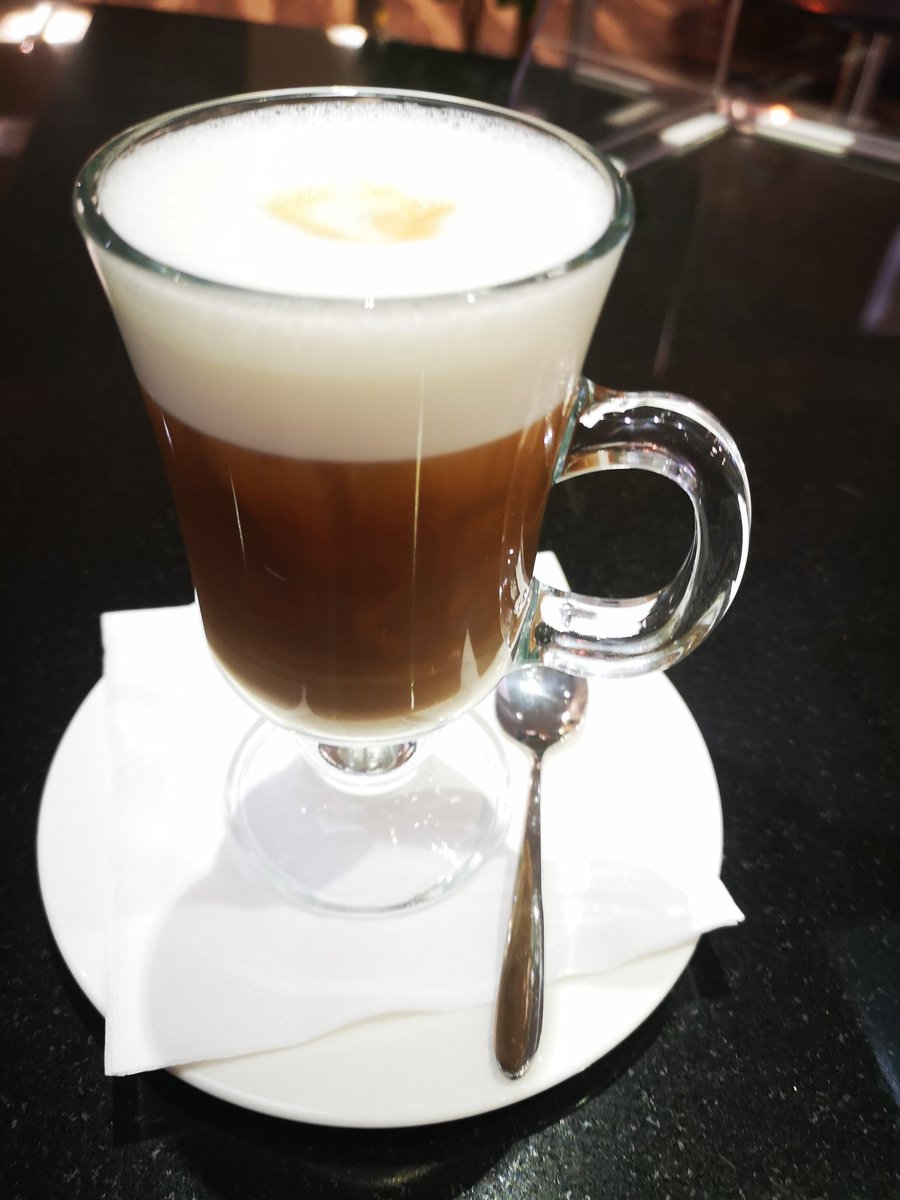 Recommended by our Hospitality team Oat milk Latte Macchiato #FeelGoodFriday #Vegan #glutenfree <a href="/Debutcafe/">Debut Cafe City College Norwich</a> <a href="/norwichcollege/">City College Norwich</a> <a href="/DebutRestaurant/">Debut Restaurant</a>