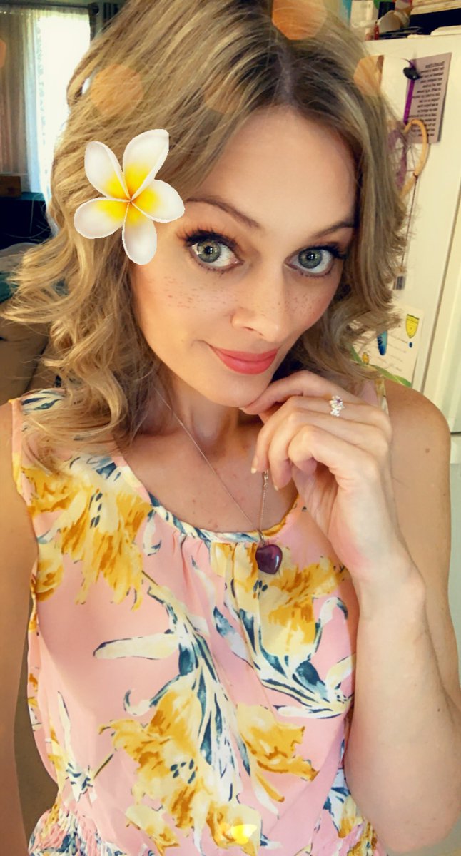 Candysseus's tweet photo. Too many cutes #HappyFriday #SweetTweeps #FancyFilterFriday #MissCandyLicious https://t.co/e22gzoSxtm