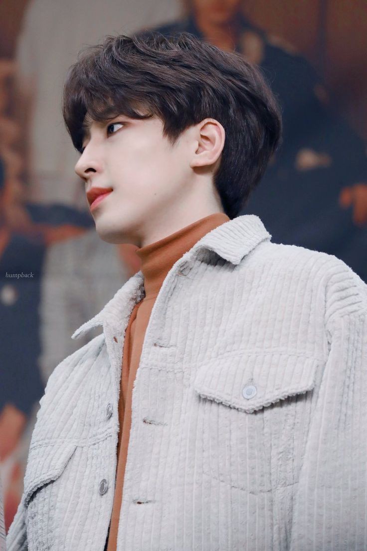 "𝘵𝘩𝘦 𝘮𝘰𝘰𝘯 𝘪𝘴 𝘣𝘦𝘢𝘶𝘵𝘪𝘧𝘶𝘭, 𝘪𝘴𝘯'𝘵 𝘪𝘵?"𝘺𝘰𝘶 𝘩𝘢𝘷𝘦 𝘮𝘺 𝘩𝘦𝘢𝘳𝘵.— end of thread 