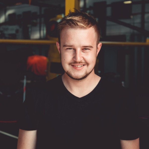 GrootFM's tweet photo. Luister weer! #podcast
@mullerbrandt oor Vriende van Landbou

https://t.co/LTN16gTvCg

#LunchPunch (12:00-15:00) 📻
@FrancoisvRens https://t.co/aTTqyJiiQC