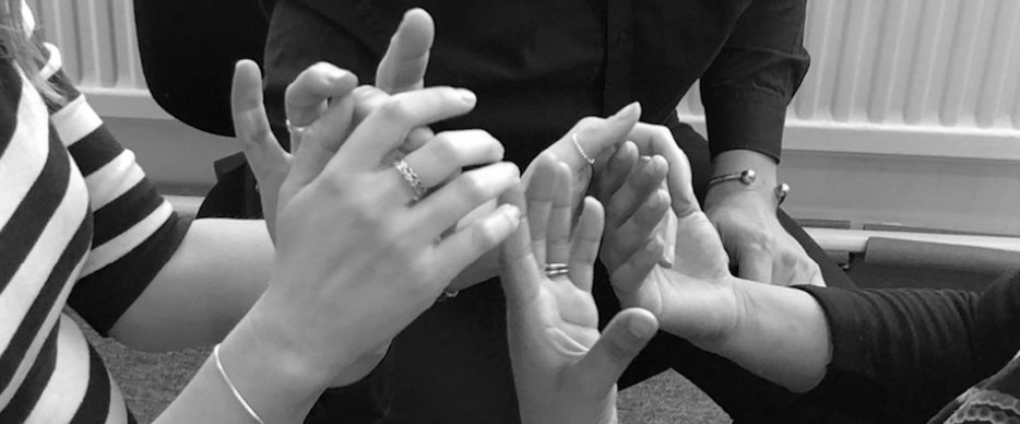 SteveRoseSLT's tweet photo. Interested in assessment &amp; development of #TactileCommunication for #deafblind learners? I’ve just make my tactile communication framework available – I’m now looking for users to pilot and feedback. Interested?  #TactileSignLanguage #MSI #Haptic #BeKind https://t.co/IoS4SRTKNq https://t.co/D3VqG6IpBh