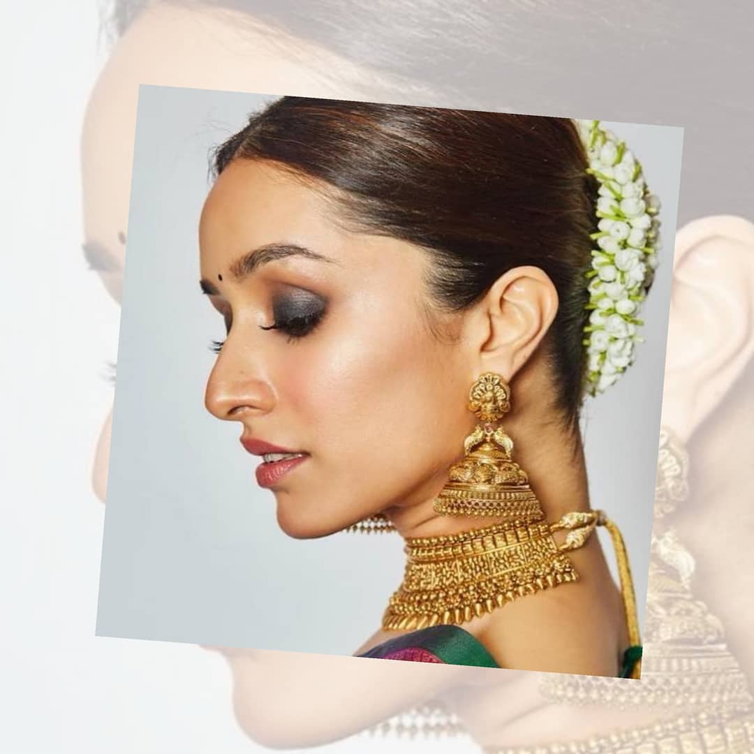 shraddhak_offc's tweet photo. @shraddhakapoor has the most magical eyes😍😍😍😍😍🌈

#ShraddhaKapoor https://t.co/fKMn2UoVJW