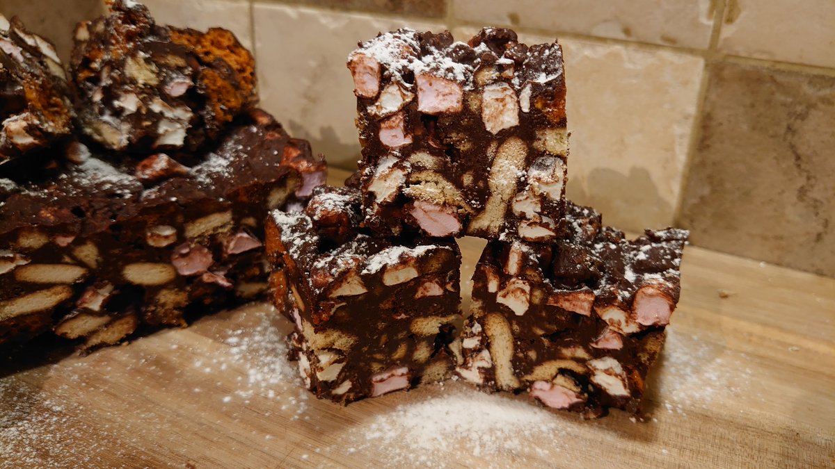 Homemade Rocky Road made with homemade honeycomb dadfood.co.uk #food #foodie #foodblogger #foodpics #foodphotography #chef #cheflife #crunchie #chocolate #chewy <a href="/jamieoliver/">Jamie Oliver</a> <a href="/gennarocontaldo/">Gennaro Contaldo</a> <a href="/jamesmartinchef/">James Martin</a> #jamieoliver #jamesmartin #gennarocontaldo #bbcgoodfood
