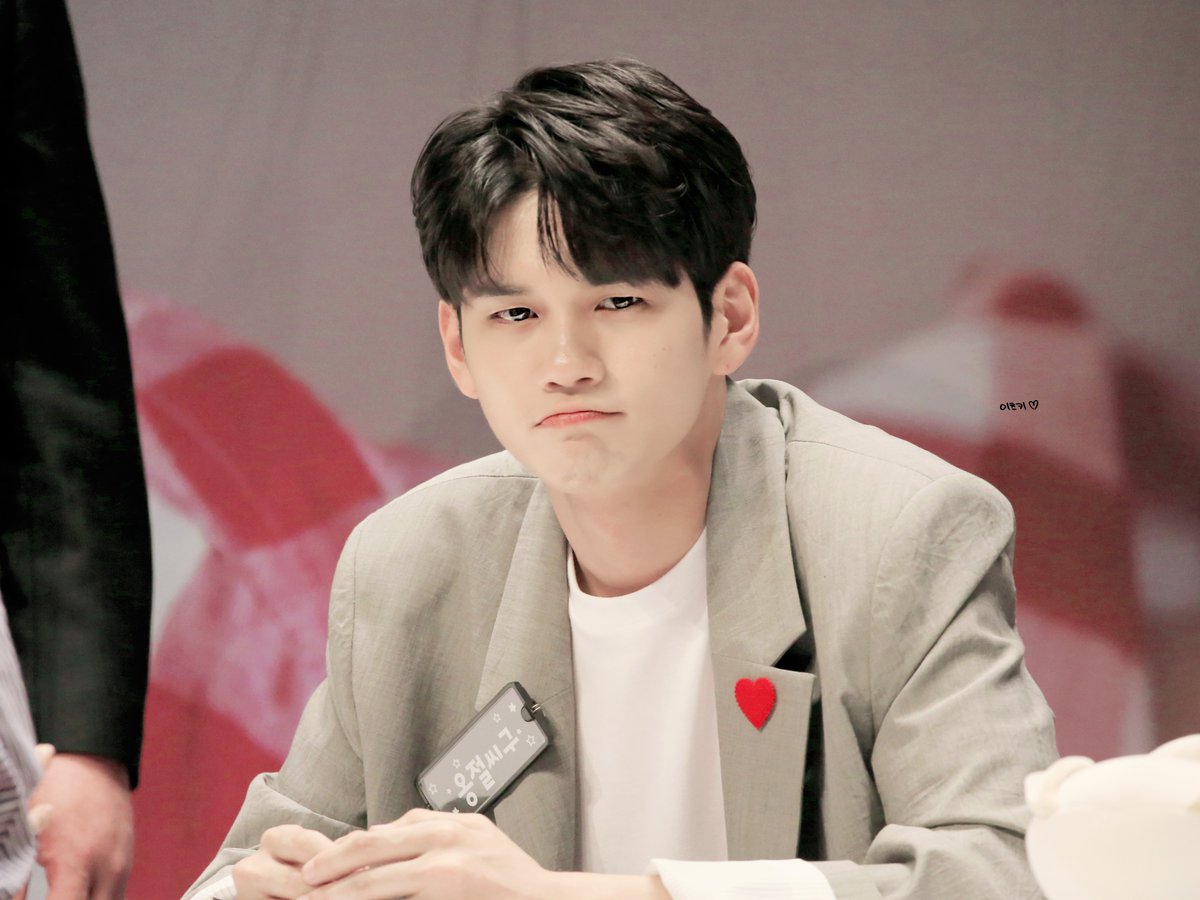 #옹성우 #ONGSEONGWU <a href="/officialtwt_OSW/">옹성우(ONG SEONG WU)</a>
