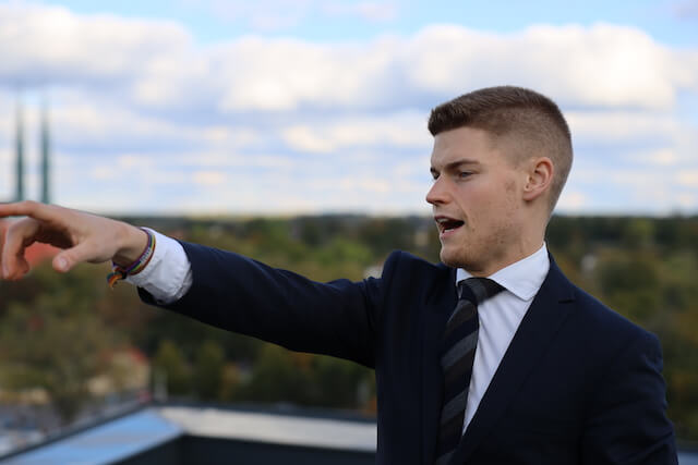 Jag är inte optimist, men tweet media