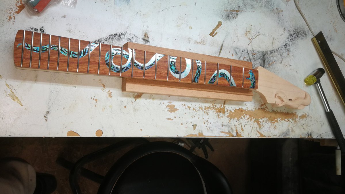 TheSecret_Swan's tweet photo. #workinprogress #medusa #stratocaster #handmade #woodworking #artist #bespoke #woodcarving #carvedguitar #electricguitar #guitar #snakes #sycamore #maple #rosewood #luthier #ladyluthier https://t.co/bofmpEyDJd