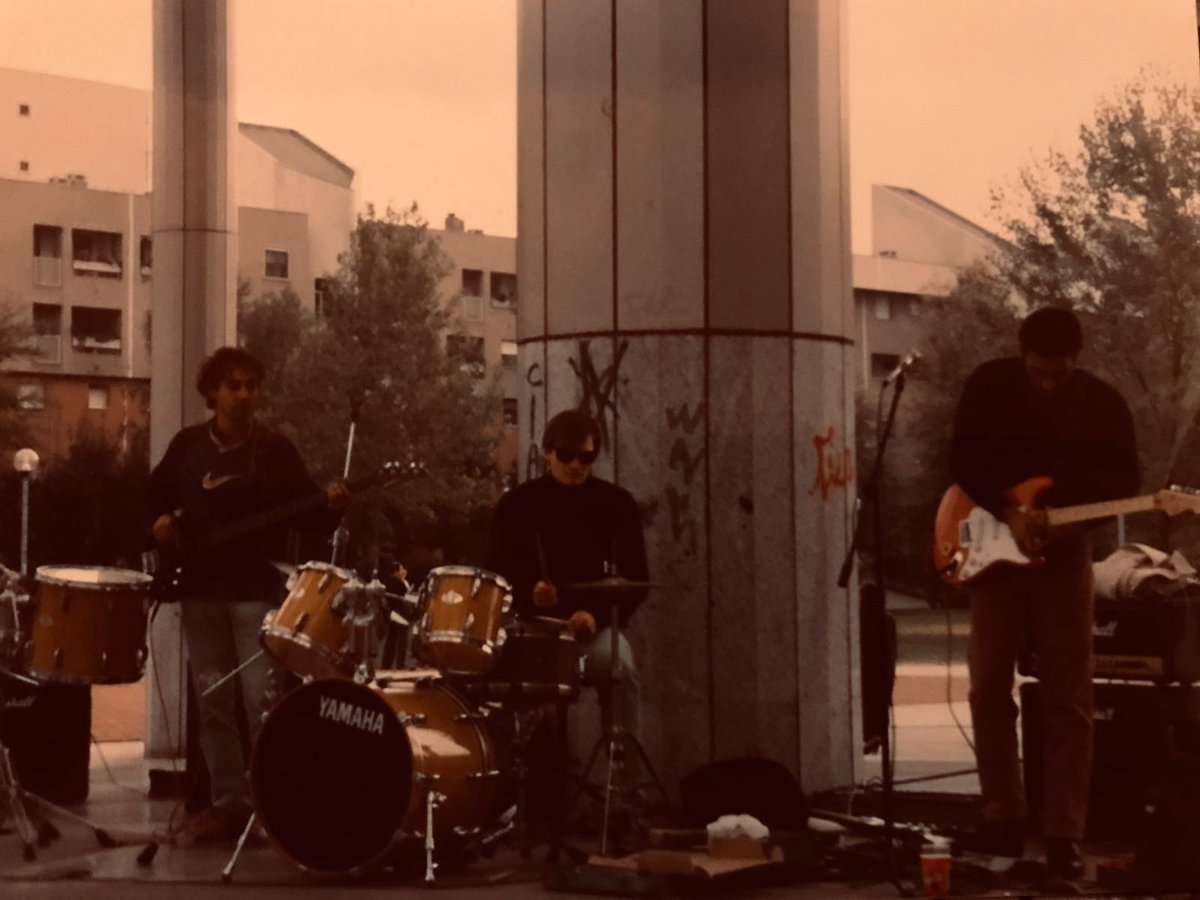 SodduFilippo's tweet image. Another photo from our archieves: I Recidivi (Surreal Beat Garage Band) live in Milan, 1998
#surrealbeatgarageband
#liveinmilan
#barona
#lacasadeitopi
#venusia
#alternativerock 
#punkrock 
#artrock