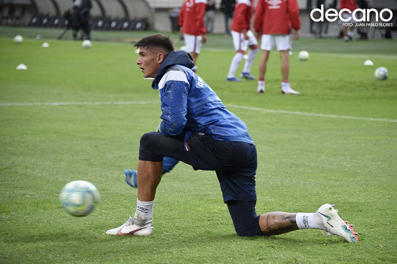 decanocom's tweet photo. "Es un volante europeo por su físico y técnica” 🇳🇱

🥅 @SergioRochet1 habló de su compañero @Emimartinezz32 y analizó lo que resta del campeonato:

https://t.co/GpoNzqzqSo https://t.co/p6LvbCiriZ