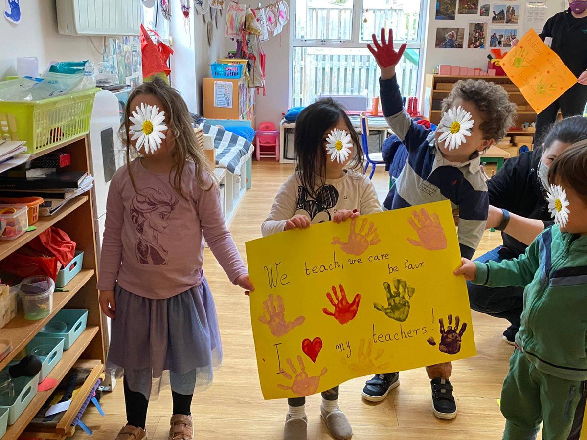 daisychaindub's tweet photo. Today is the day of the 'Big Start' campaign which is bringing together professionals, providers & parents to transform the Early Years Sector - here's a sample of the Daisy Chain gang going red #togetherforearlyyears #valueearlyyears #oneunitedvoice https://t.co/16mzj9QVFK