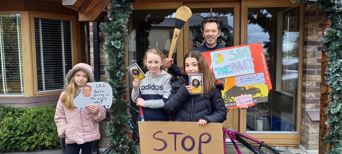 keitho3030's tweet photo. Dear WW TDs, we are 2 voters +3 future young leaders in our house. They ask how u will vote on the #StopCETA question. Will u stand with us 2protect their future WW or where do u stand please? @SimonHarrisTD @WhitmoreJen @DonnellyStephen @johnbradysf @stevensgreen1 @joebehan https://t.co/YiqsHf28pP