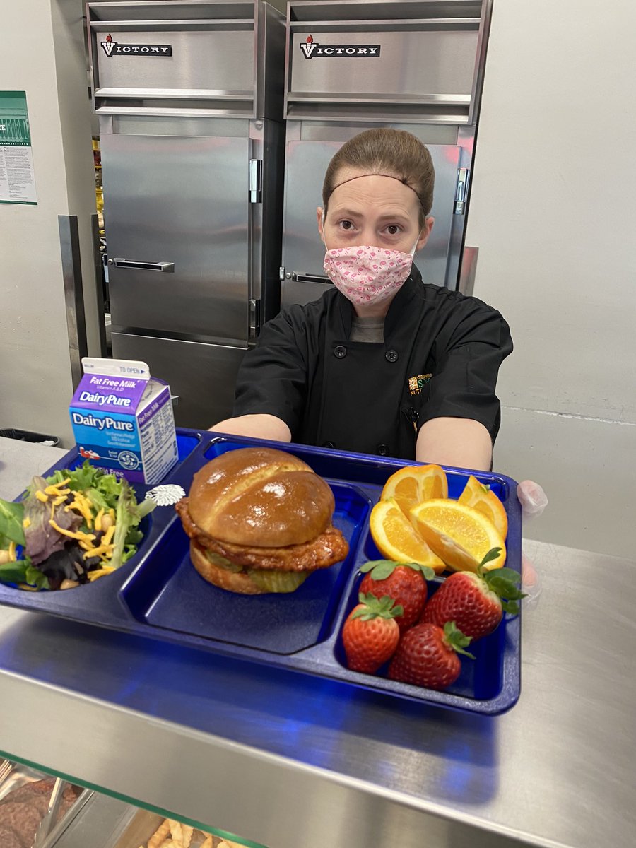 SchoolFoodRocks's tweet photo. It was a great day to be a @RHSTribeChat student or staff member https://t.co/GgvZeK5vxT