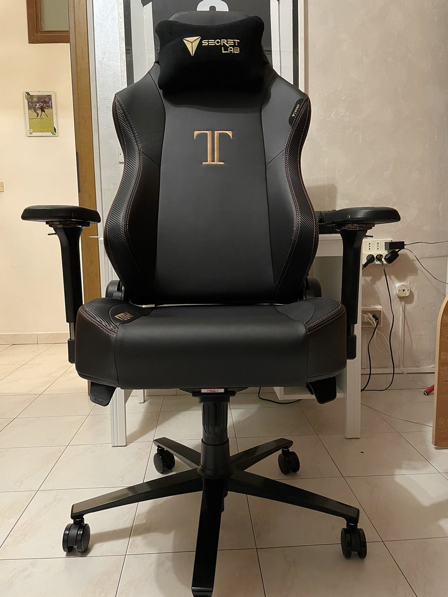 Best chair! #Secretlab