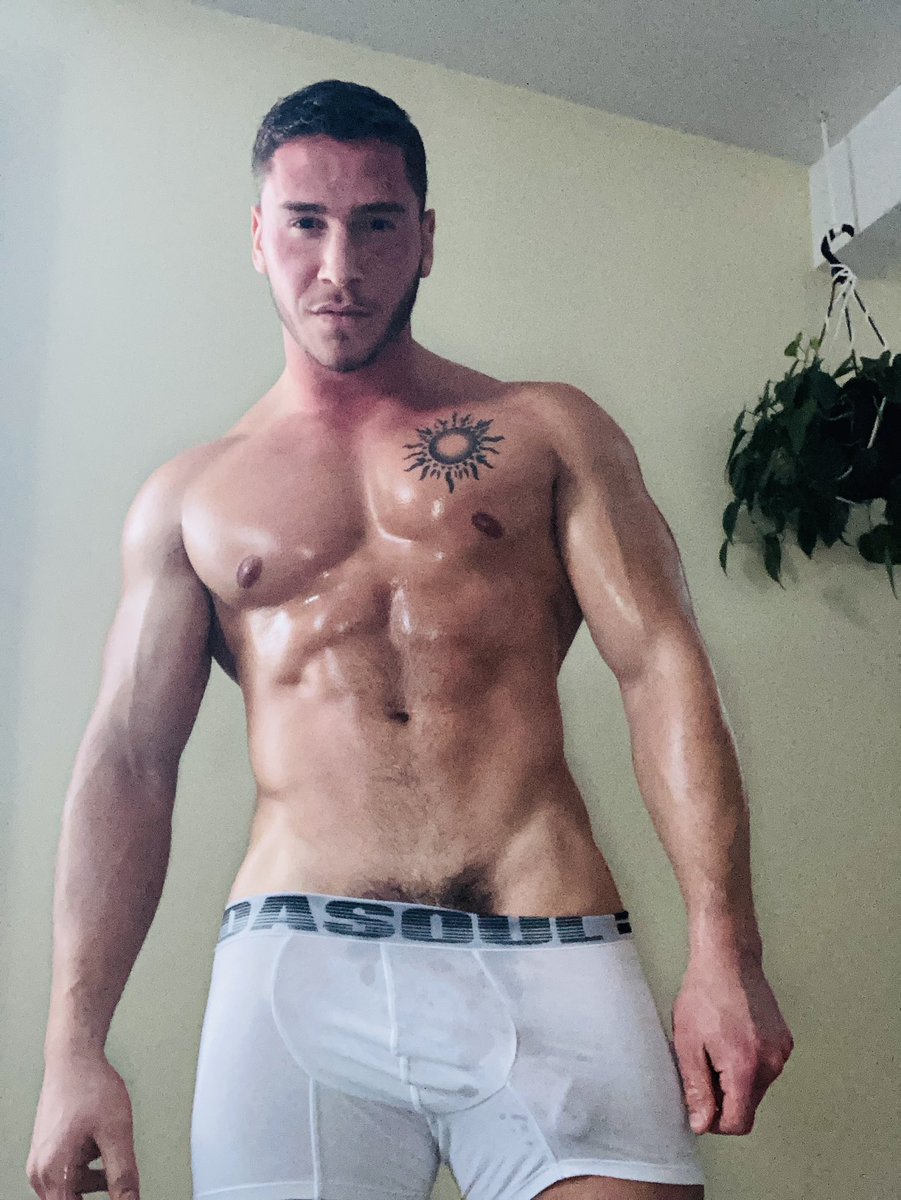 Happy Friday https://onlyfans.com/johnbronco87.