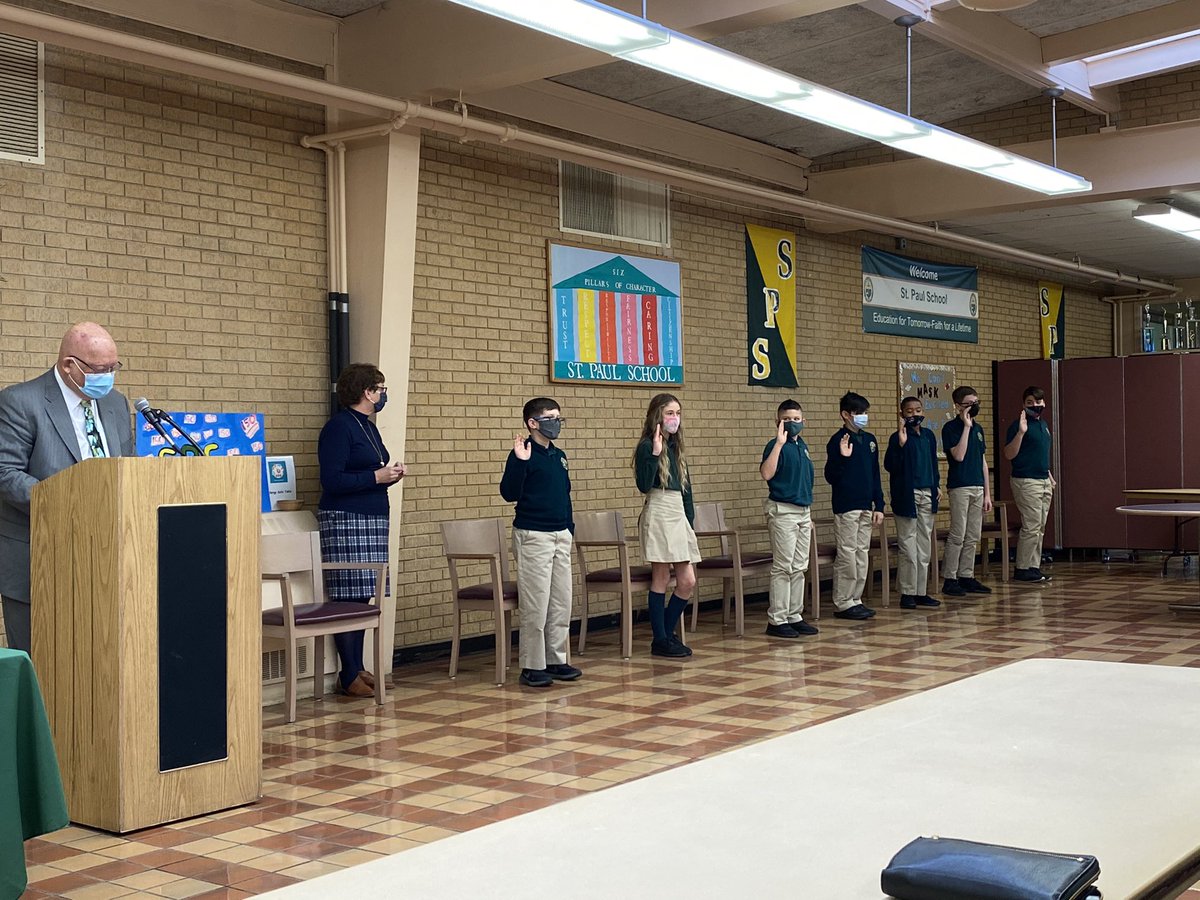StPaulSchoolbur's tweet photo. Today we celebrated the induction of new members and officers to our NJHS chapter! We are so proud of our students who have worked hard for this honor. #stpaulstrong 📚📓 https://t.co/6LBtxew2Fx