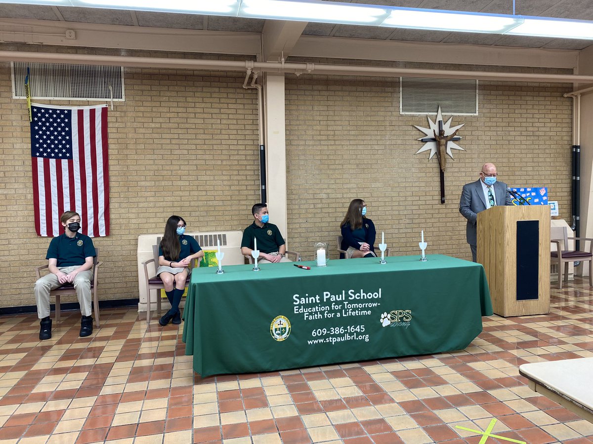 StPaulSchoolbur's tweet photo. Today we celebrated the induction of new members and officers to our NJHS chapter! We are so proud of our students who have worked hard for this honor. #stpaulstrong 📚📓 https://t.co/6LBtxew2Fx