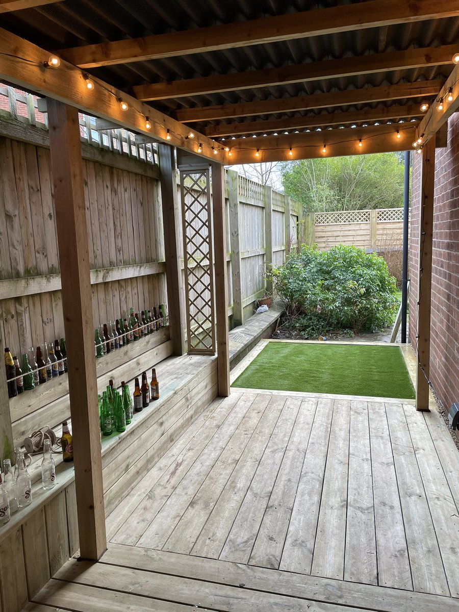 GardensCs's tweet photo. Another Happy customer,just need to finish the Bottle wall tomorrow then there ready to enjoy there outdoor space 👌🏼#gardenroom #outsidespace #relax #outdoorbar https://t.co/tpILJZBwzM