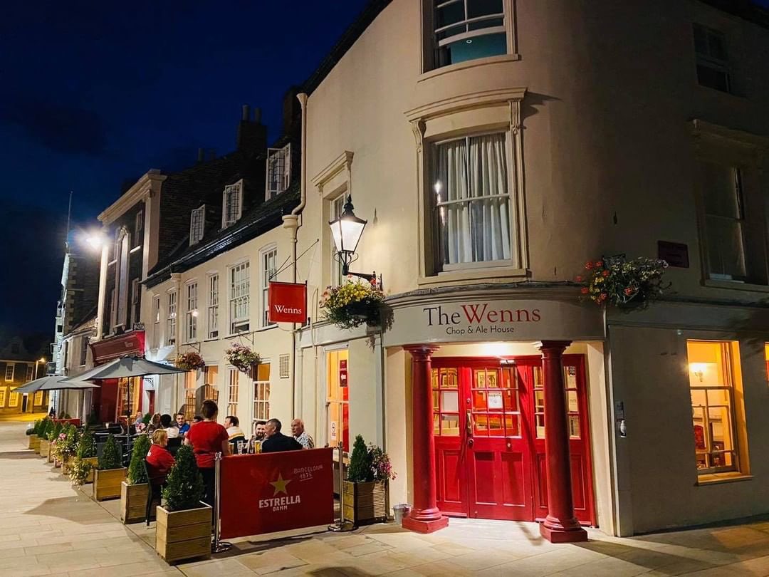 TheWennsKL's tweet photo. Remember those summer evenings when you could sit out with friends and enjoy a drink? Those days are getting closer, but until then stay safe and well! Missing you all ❤️
#wennsday #eveningdrinks #meetwithfriends #summerevenings #gettingclosereveryday #reminiscing #keepsafe https://t.co/af4SrhkPp9