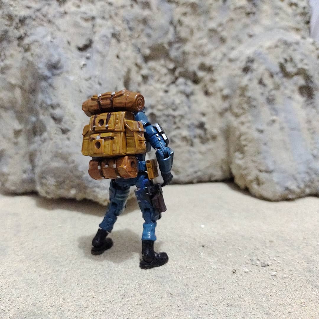 wan_nacho's tweet photo. Empiezo mi aventura en #hexagear la colección de #modelosaescala de #kotobukiya de figuras de corte militar scifi escala 1/24. Armas los soldados y después los vehículos que usan para combatir #ヘキサギア https://t.co/jl1xKyqkvq