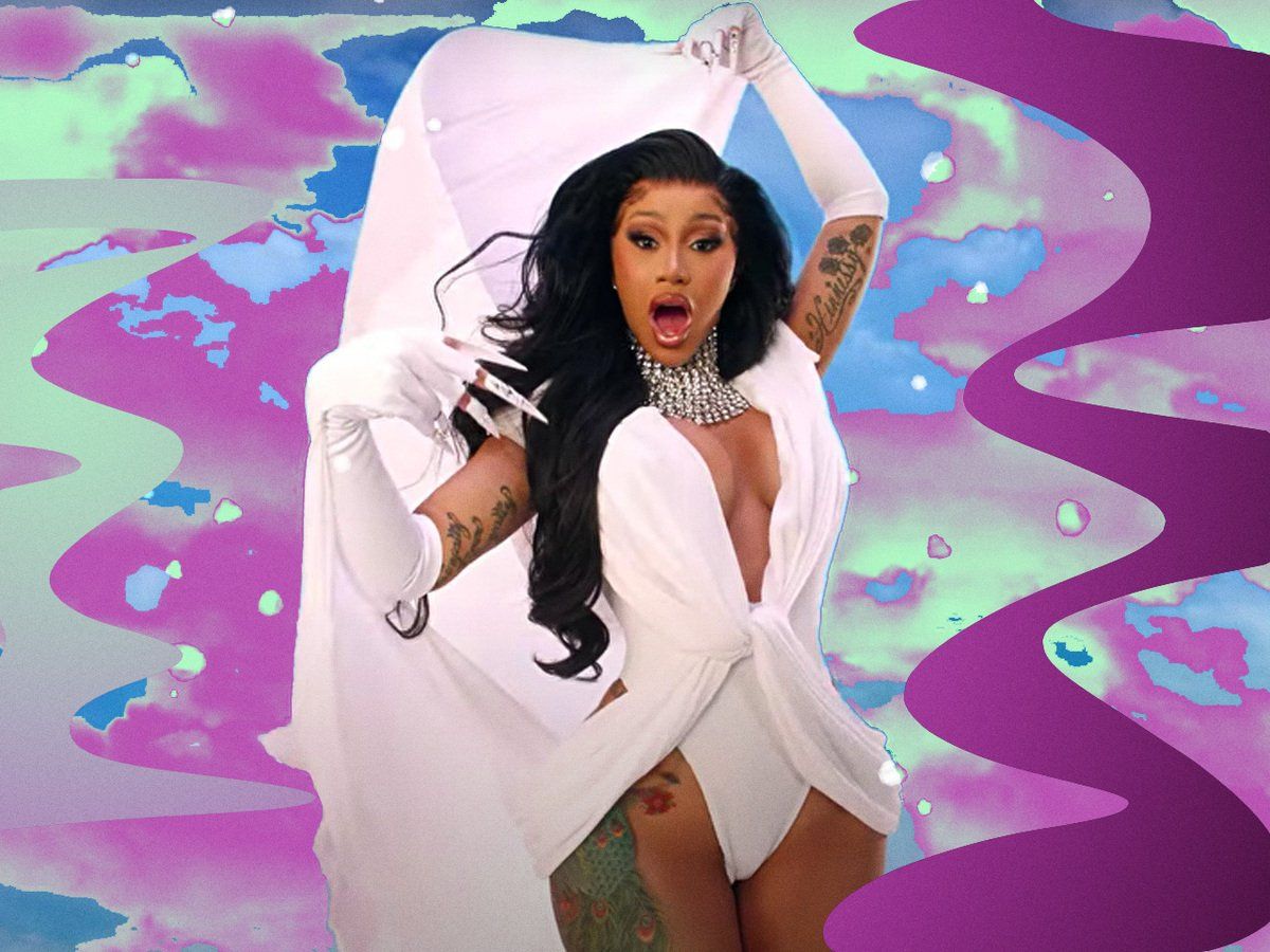 Cardi up перевод. Cardi b megan. Money cardi b текст. карди би. Cardi b megan.