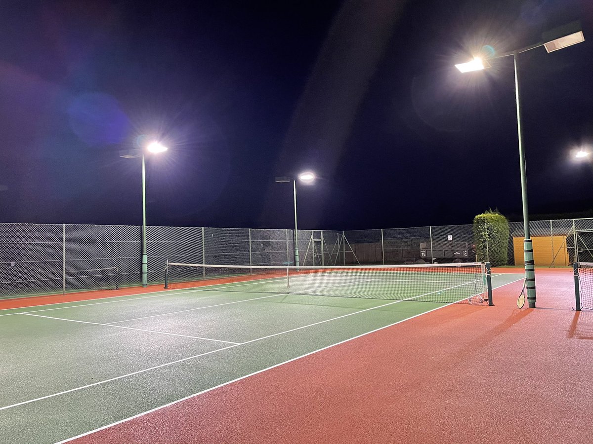 Tonight I had this view back in my life!!! Yes we can disability tennis returned tonight and it was sooooo good to be back on court! Well done all involved! <a href="/BedsTennisLTA/">Bedfordshire LTA</a> <a href="/harryash321/">Harry Ash</a> <a href="/DaveHardman1986/">Dave Hardman (He/Him)</a>