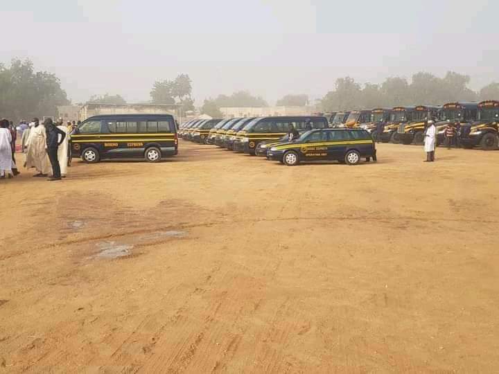 TBorno25's tweet photo. N400m was allocated in the Borno State 2020 revised budget for the Purchase of Buses (Urban/Cities).

We tracked &amp; confirmed the unveiling of 90 units of mass transit buses, consisting of 40 units of 50 seaters &amp; 50 unit of 14 seaters.
#OurBornoOurSuccess

https://t.co/639ljBtQxy https://t.co/1v9gIWblwW