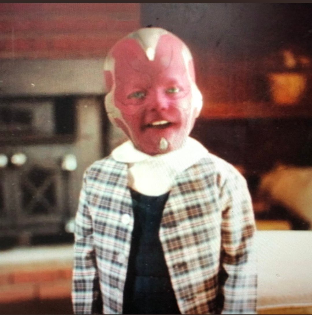 the_soni_20's tweet photo. Me watching                         Me watching
 Iron Man in                       #WandaVision in
     2008                                          2021 https://t.co/pviomhdYT7