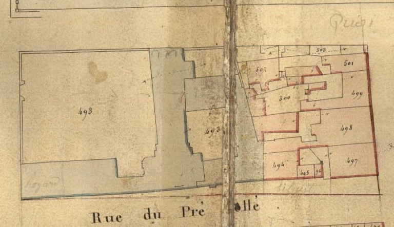 Autre couvent sacrifié lors d'un projet d'aménagement : celui des Ursulines, érigé au 17e rue du Pré-Botté, au cœur de  #Rennes Il est détruit lors de travaux visant à contenir le lit de la Vilaine (mais ça ne date pas d'hier ) En  #podcast > https://podcast.ausha.co/icirennes/raconte-moi-rennes-rennes-ville-de-couvent